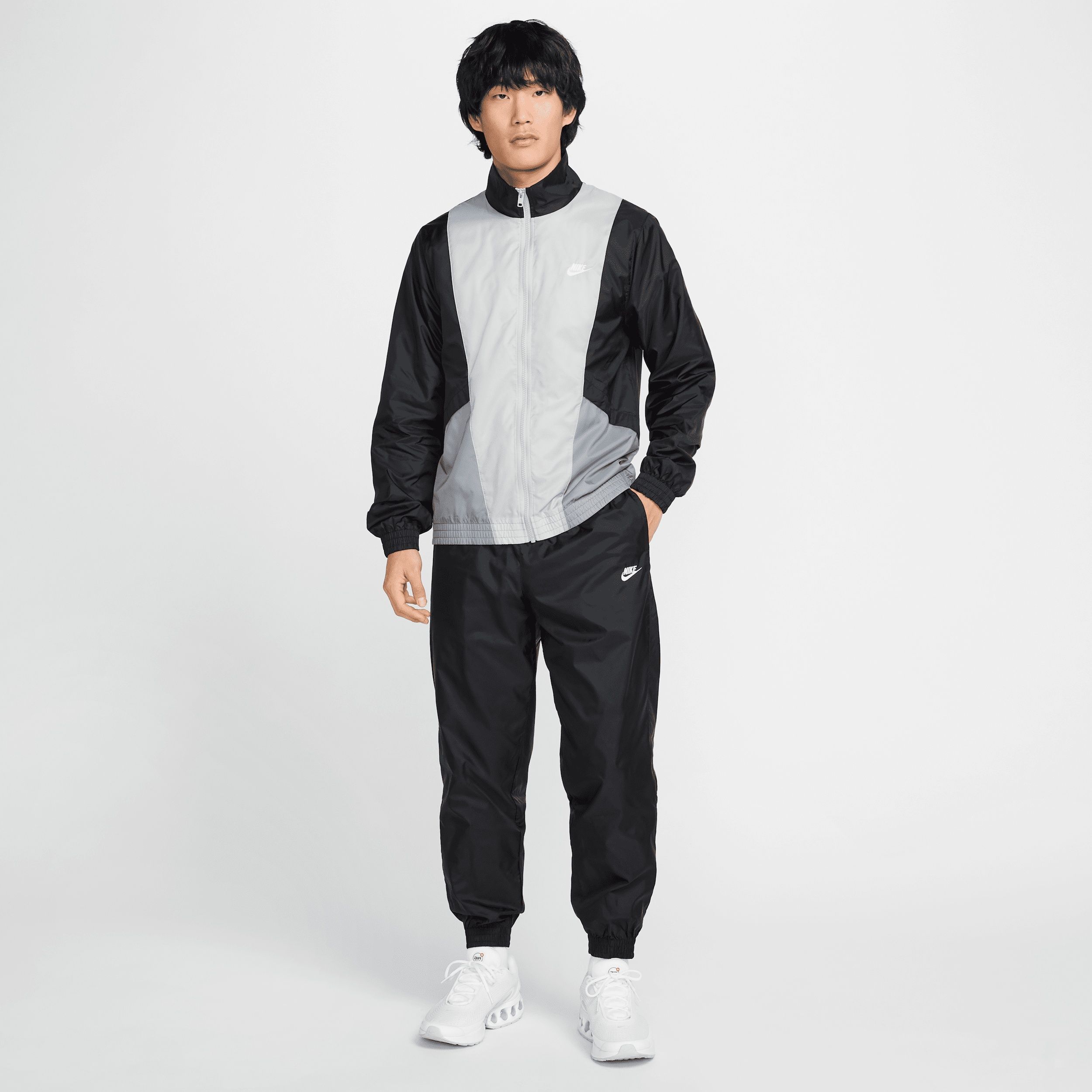 Nike Club - Men's Woven Tracksuit