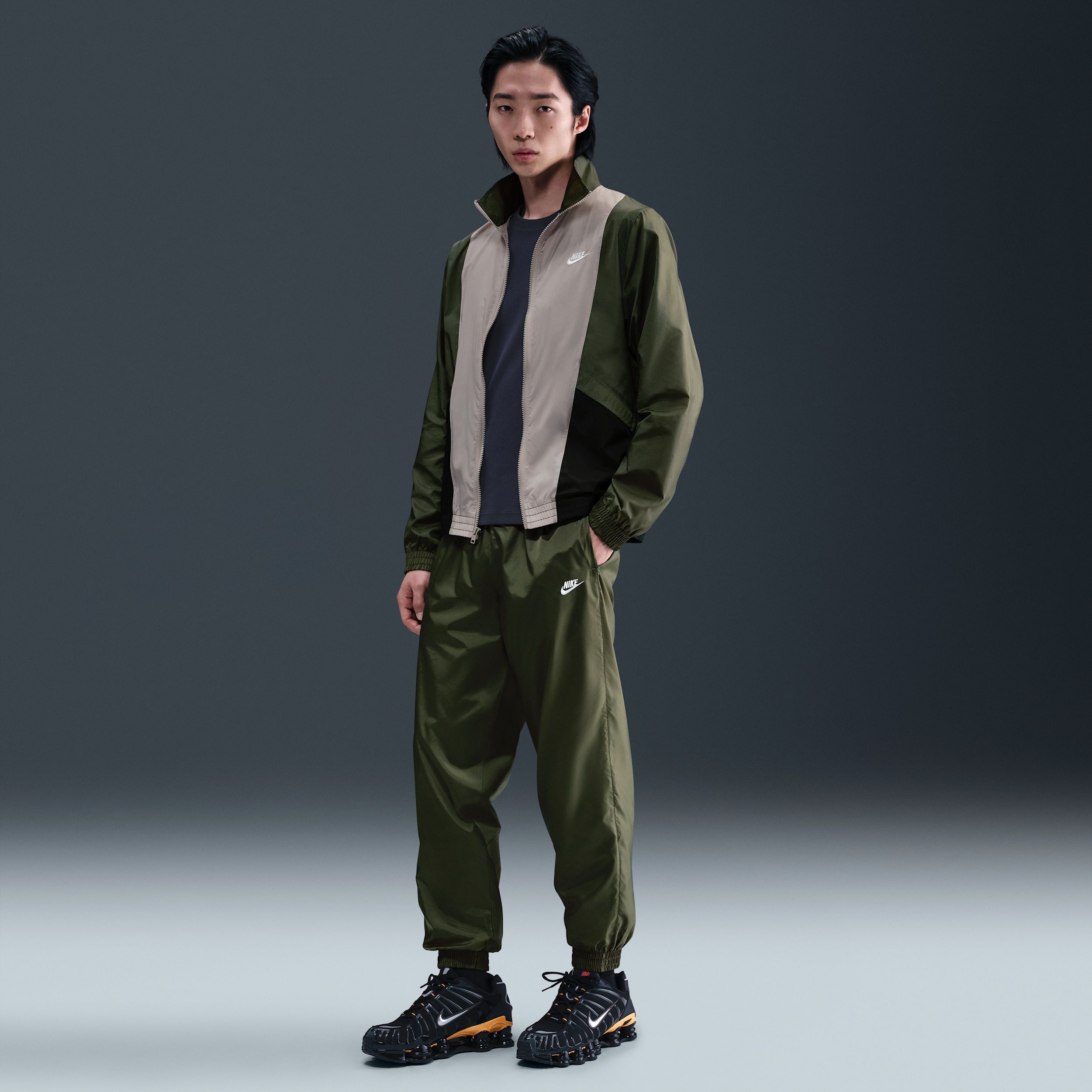 Nike Club - Men's Woven Tracksuit