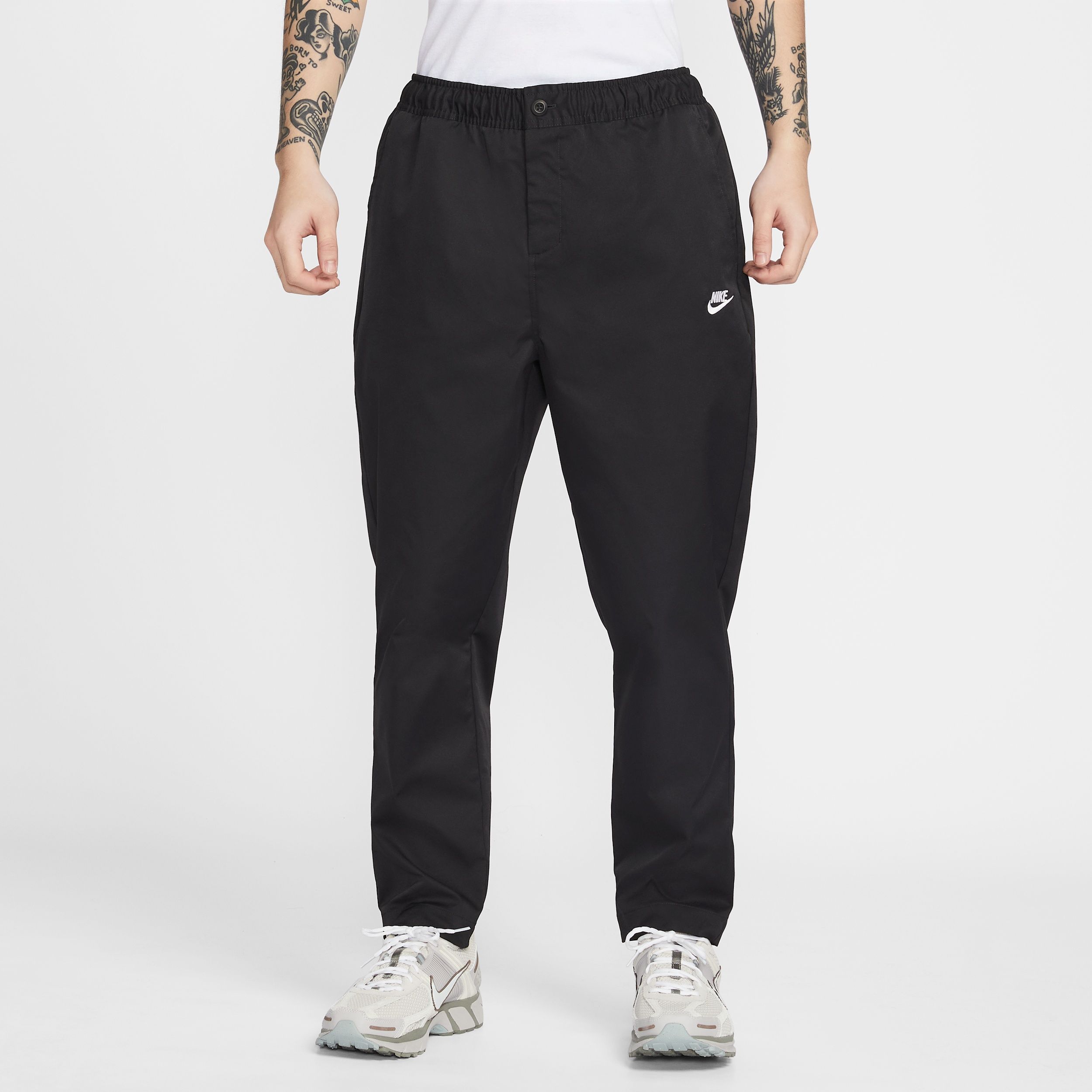 Nike Club - Men's Woven Tapered Trousers