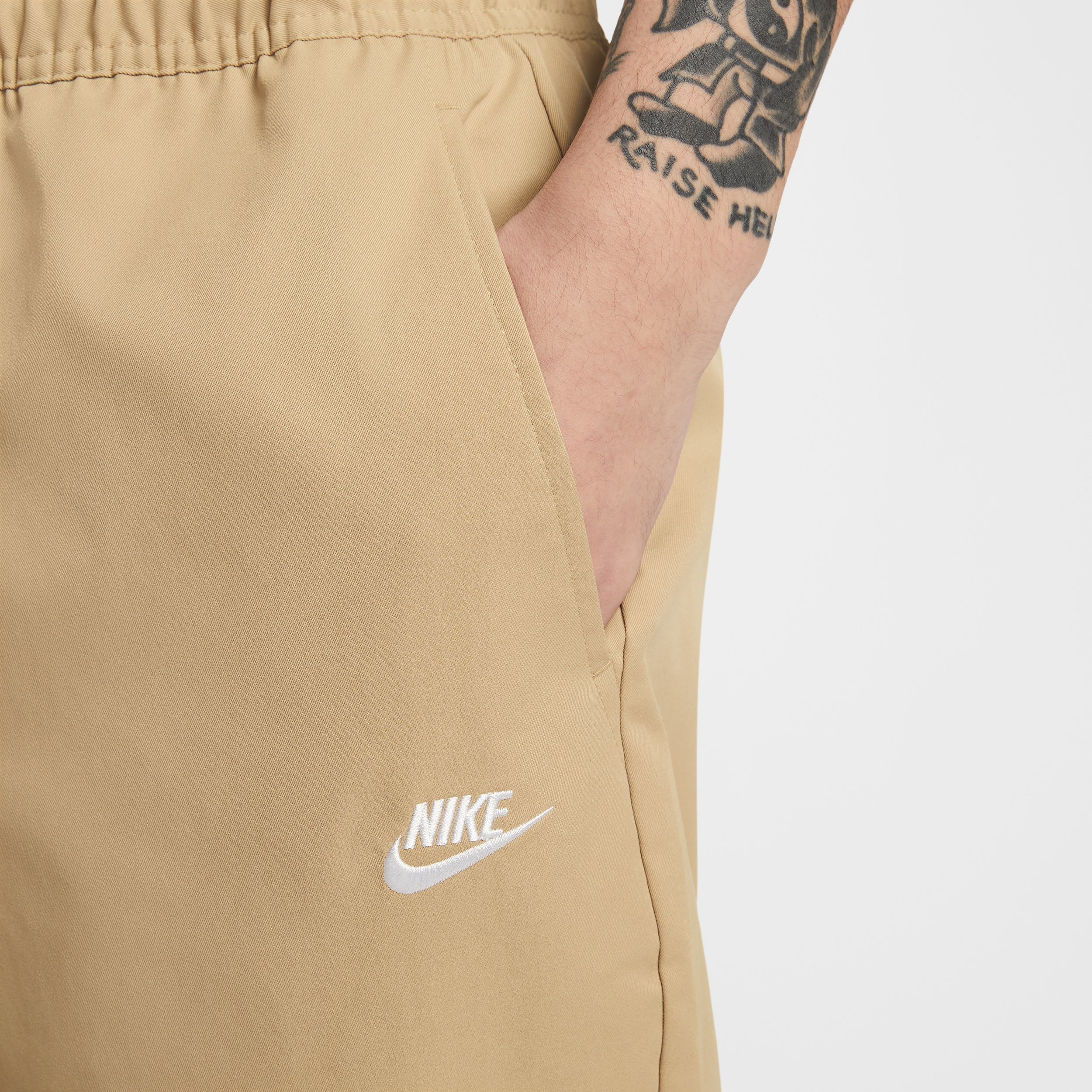 Buy Club Men's Woven Tapered Trousers Online | Nike India