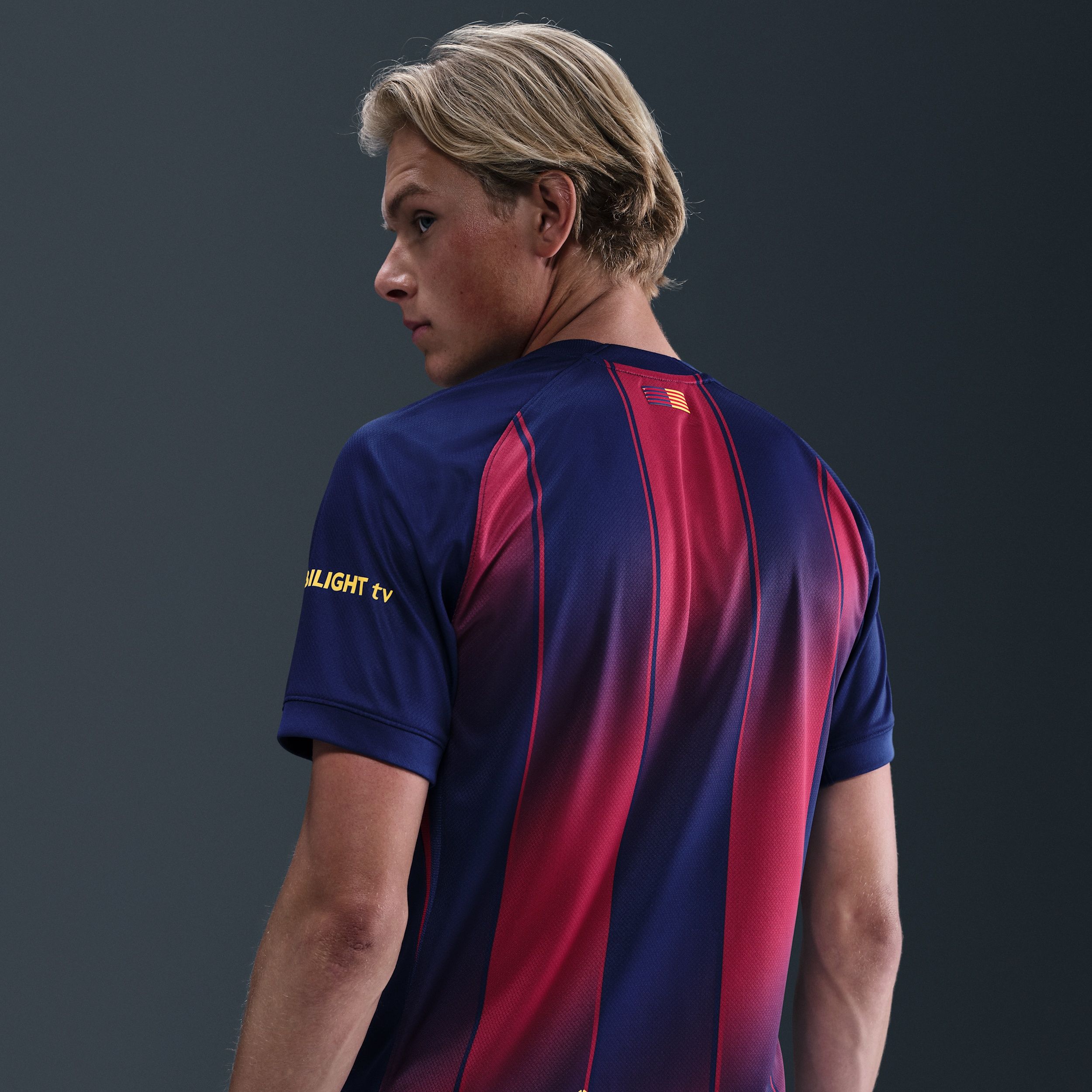 Buy Nike F.C. Barcelona 2025/26 Stadium Home Men's Dri-FIT
