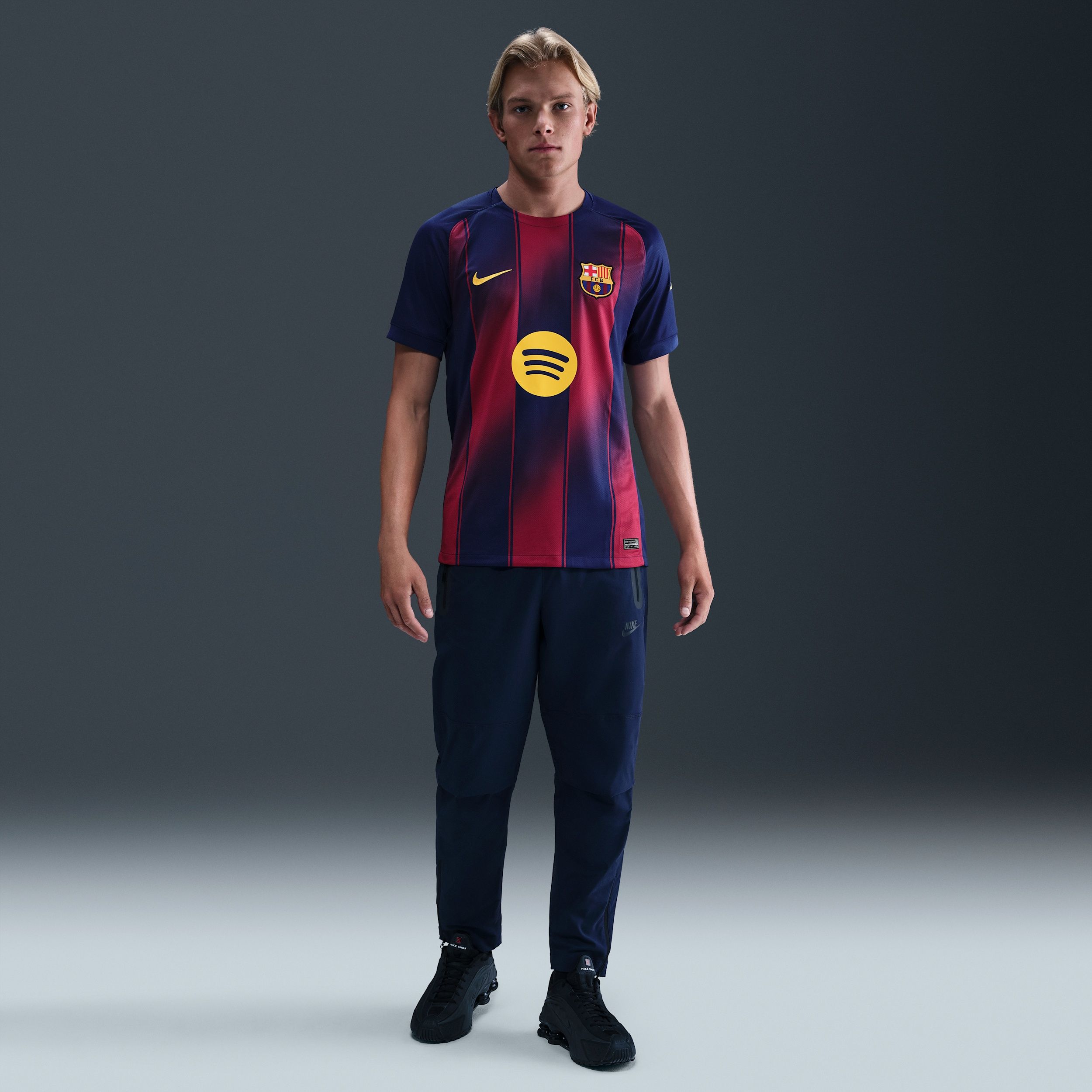 Buy Nike F.C. Barcelona 2025/26 Stadium Home Men's Dri-FIT