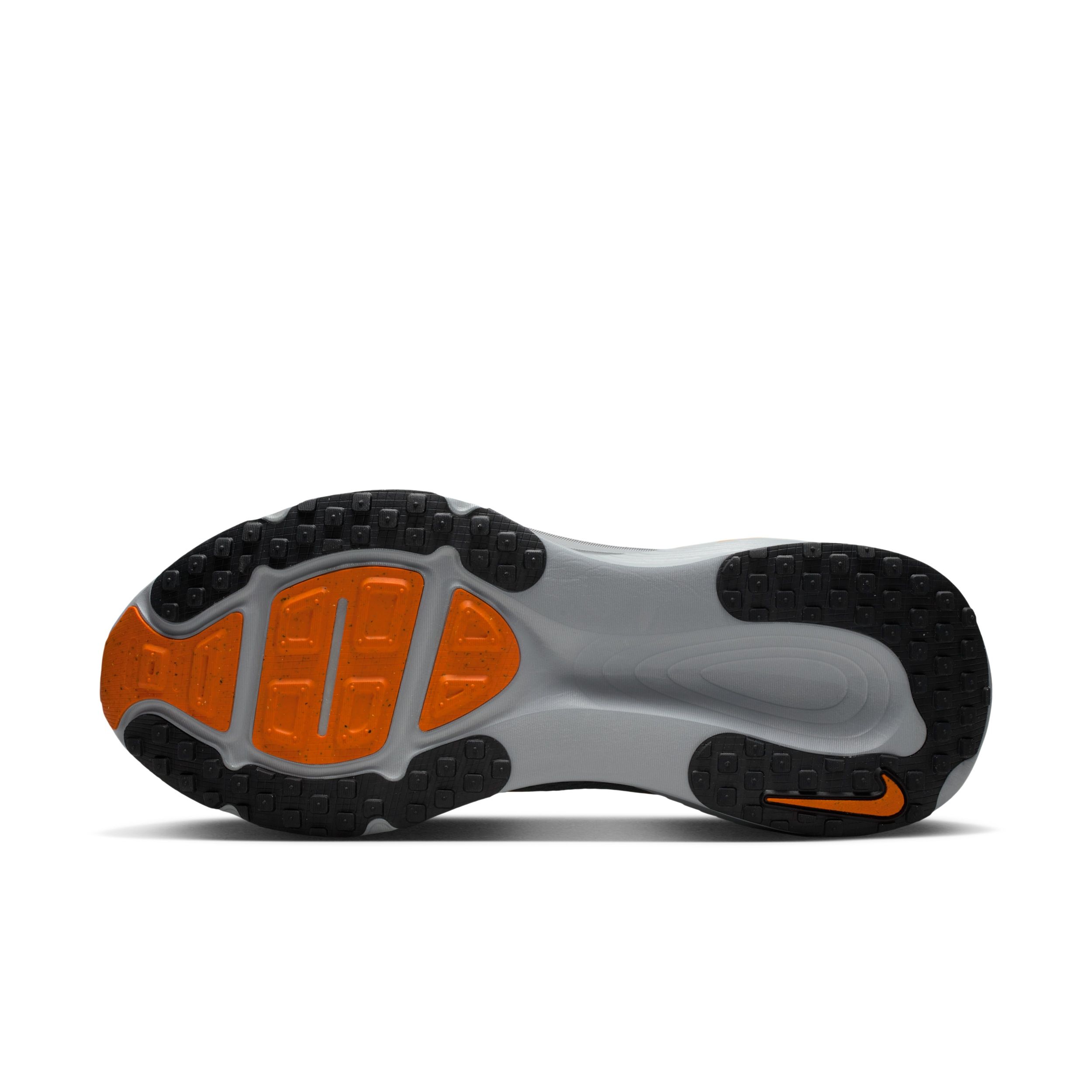Buy Vomero 18 Men's Road Running Shoes Online | Nike India