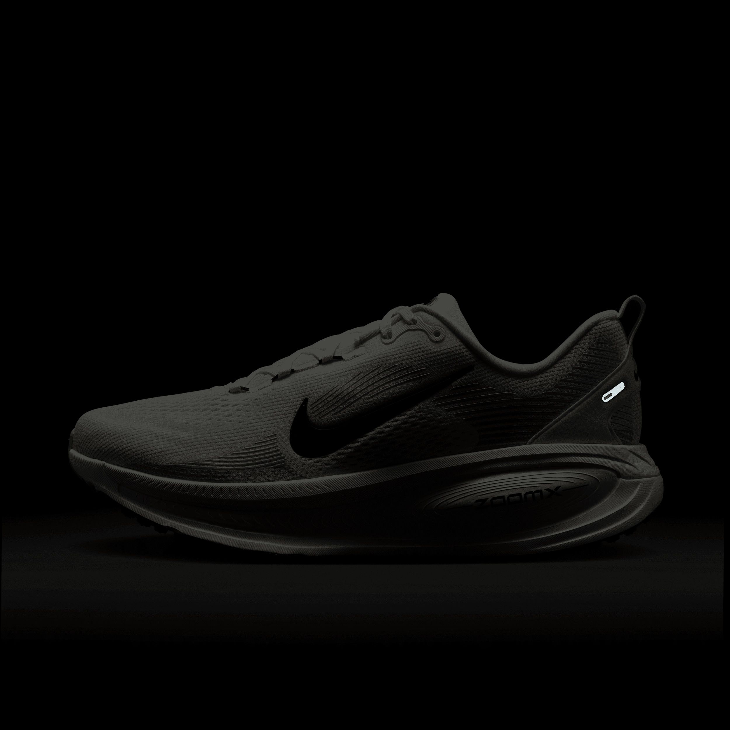 Buy Nike Vomero 18 Men's Road Running Shoes Online | Nike India