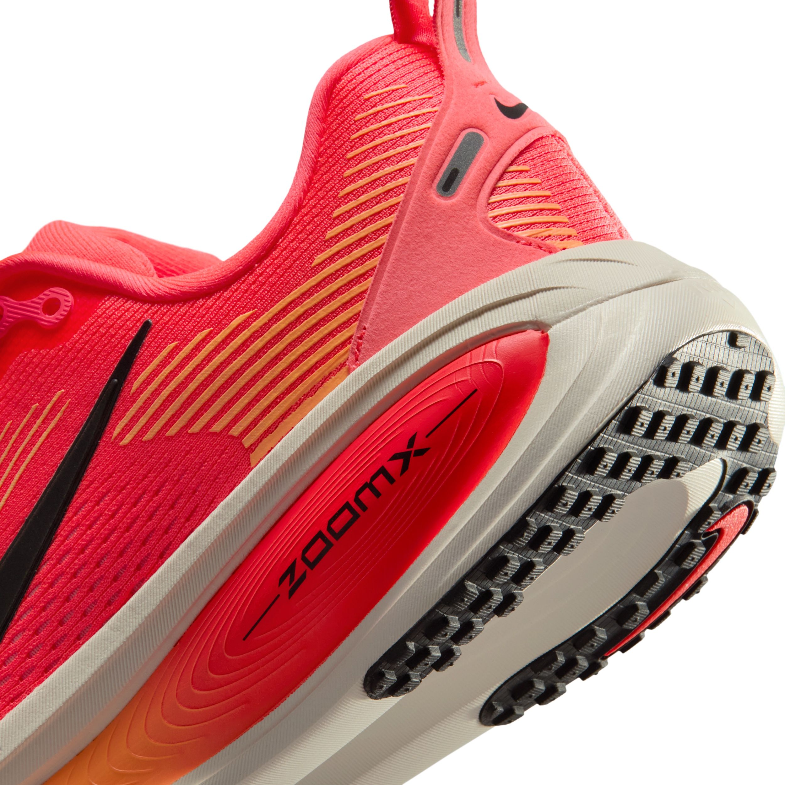 Buy Nike Vomero 18 Women's Road Running Shoes Online | Nike India