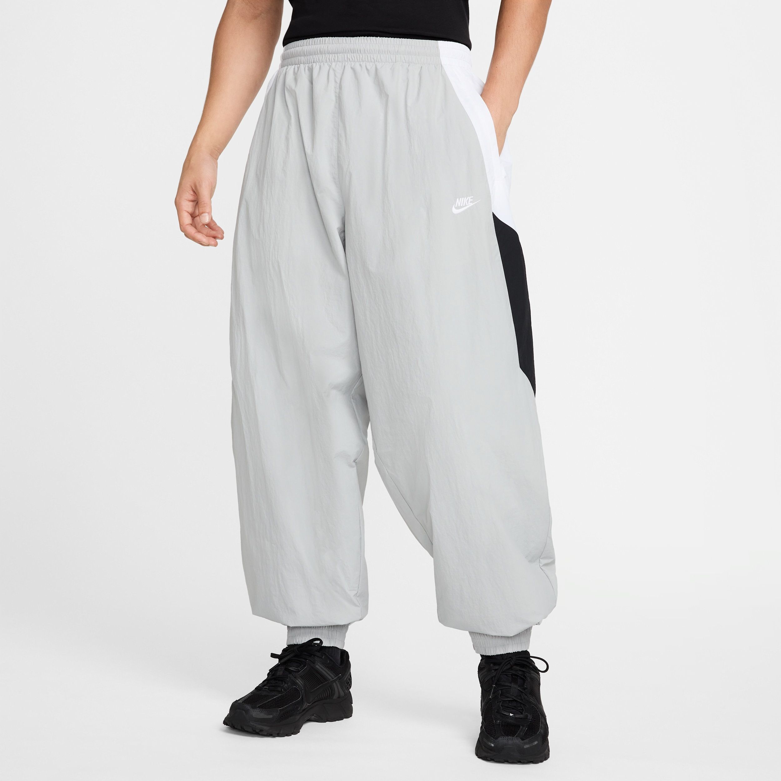 Nike Club - Men's Oversized Woven Tracksuit Bottoms