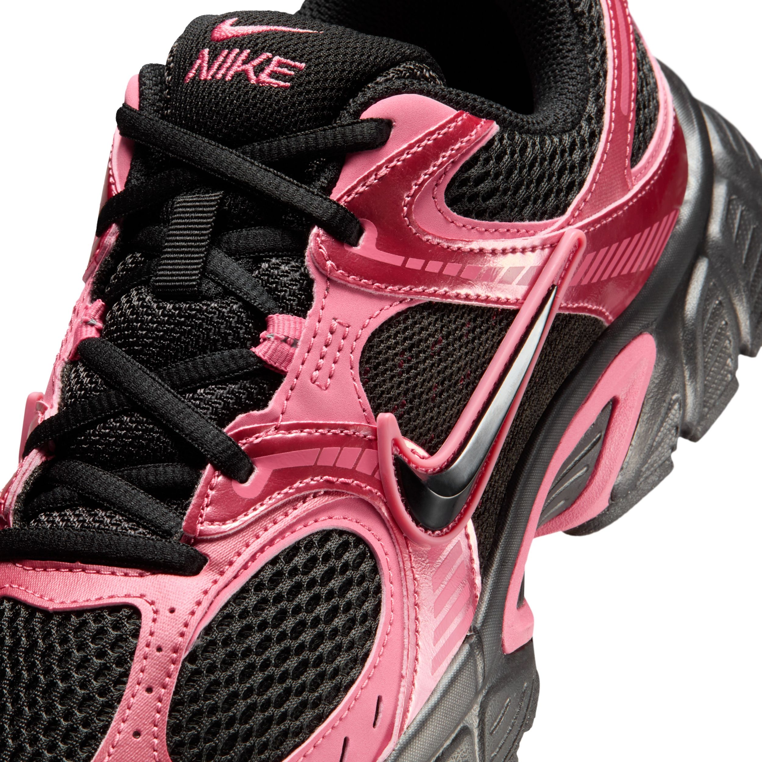 Buy Nike V5 RNR Women's Shoes with Reflective Design Accents