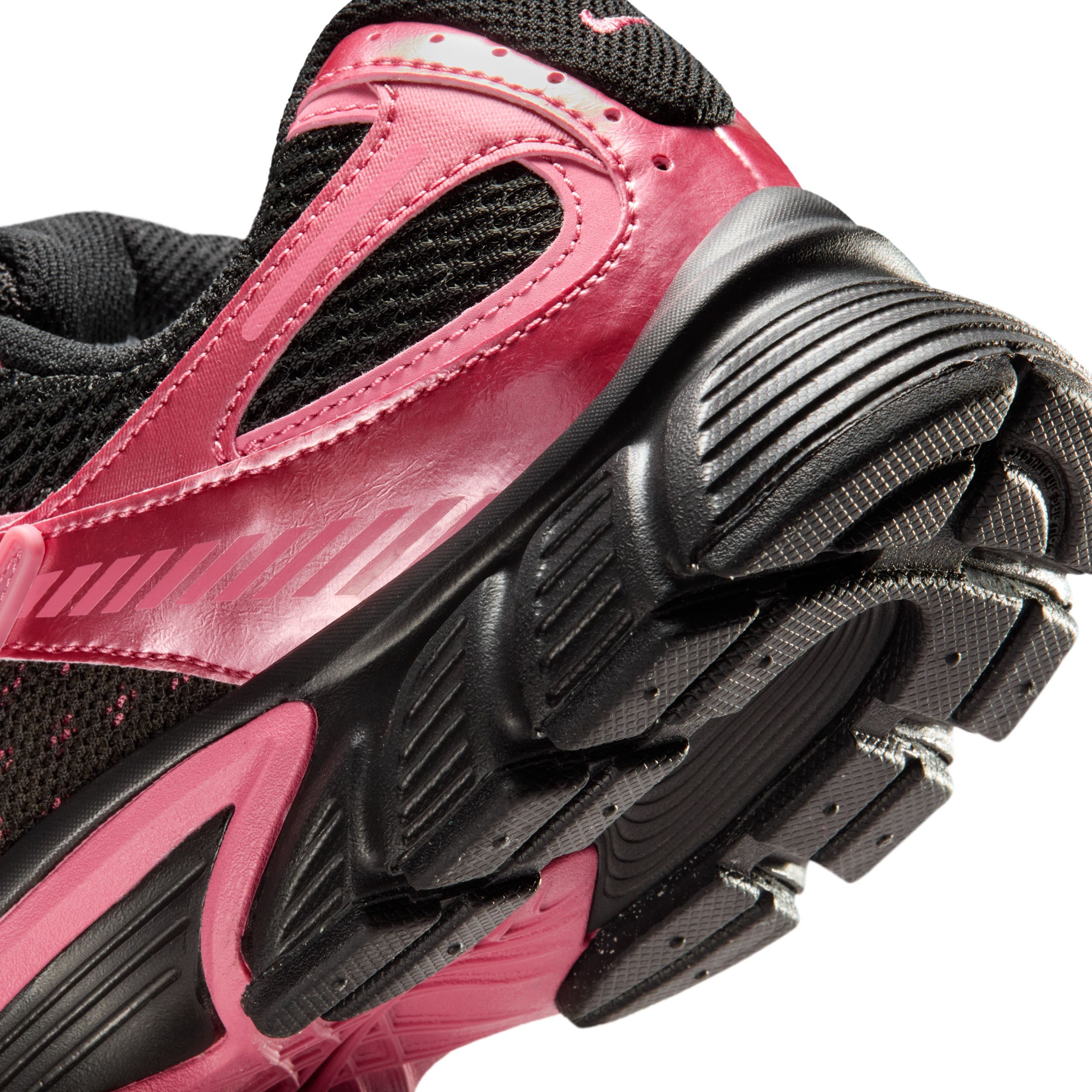 ＃woman　2022 5 Buy Nike V5 RNR Women's Shoes with Reflective Design Accents