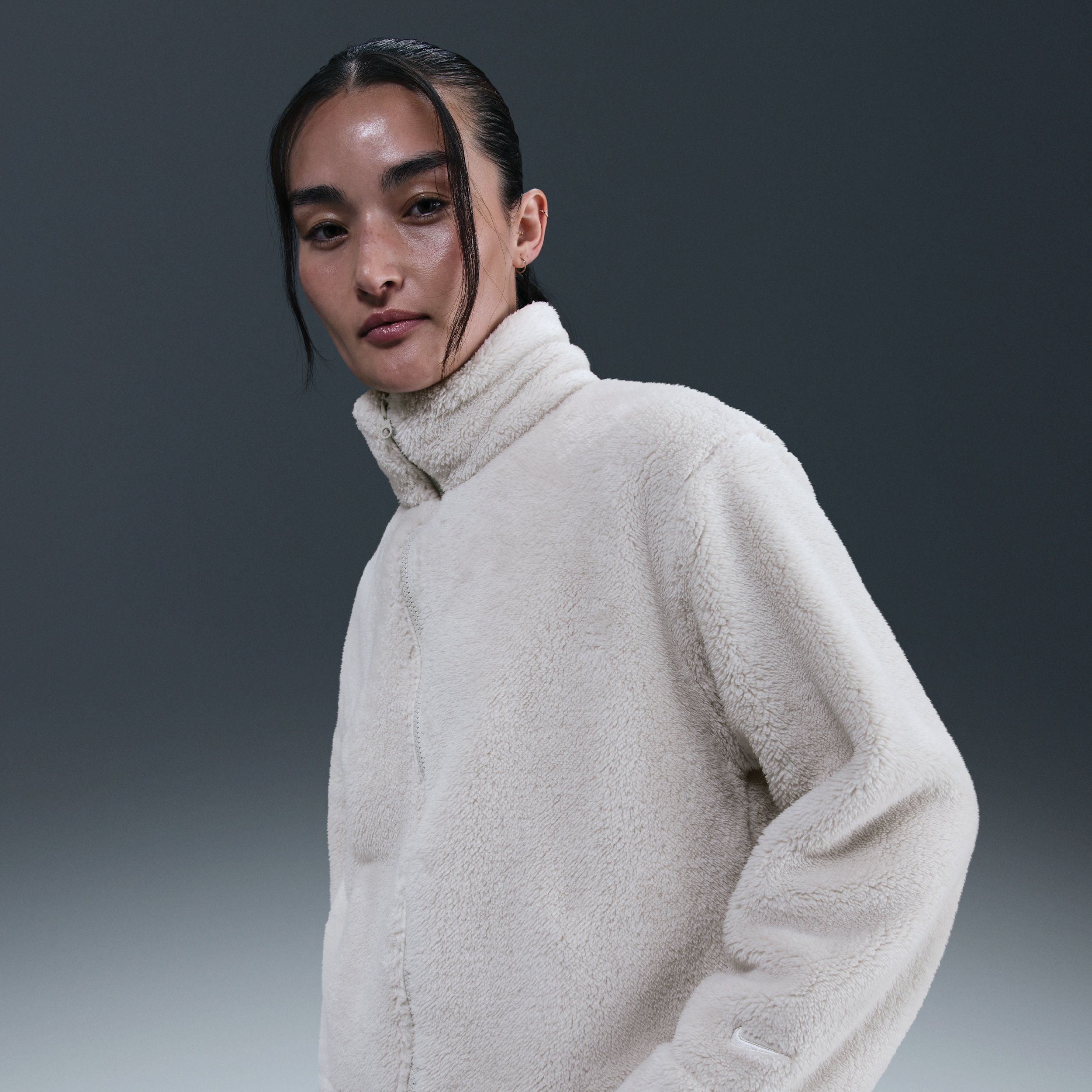 Nike Sportswear Essential - Women's High-Pile Fleece Jacket