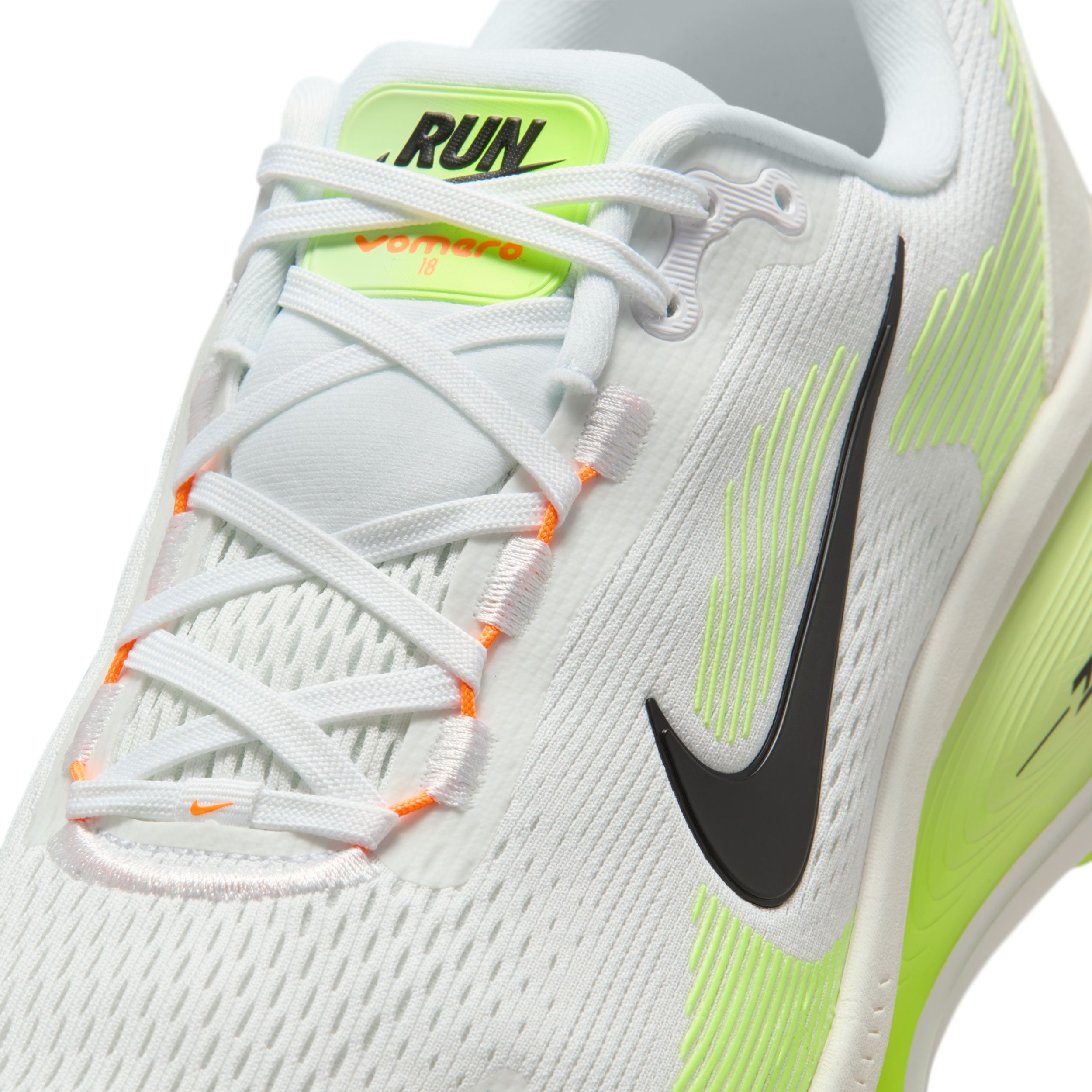 Buy Nike VOMERO 18 WIDE Men Shoes Online | Nike India