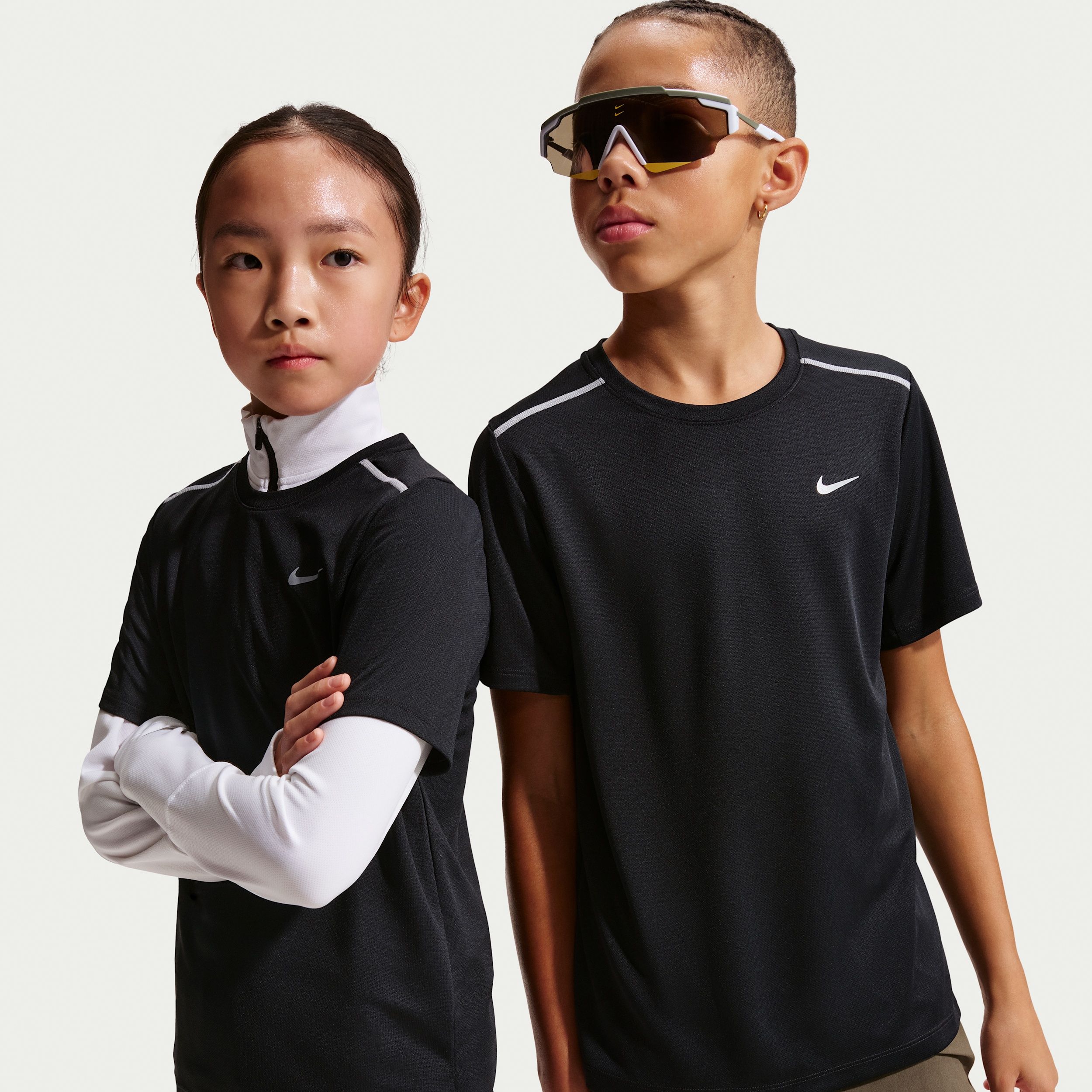 Nike Miler - Older Kids' Dri-FIT Short-Sleeve Top