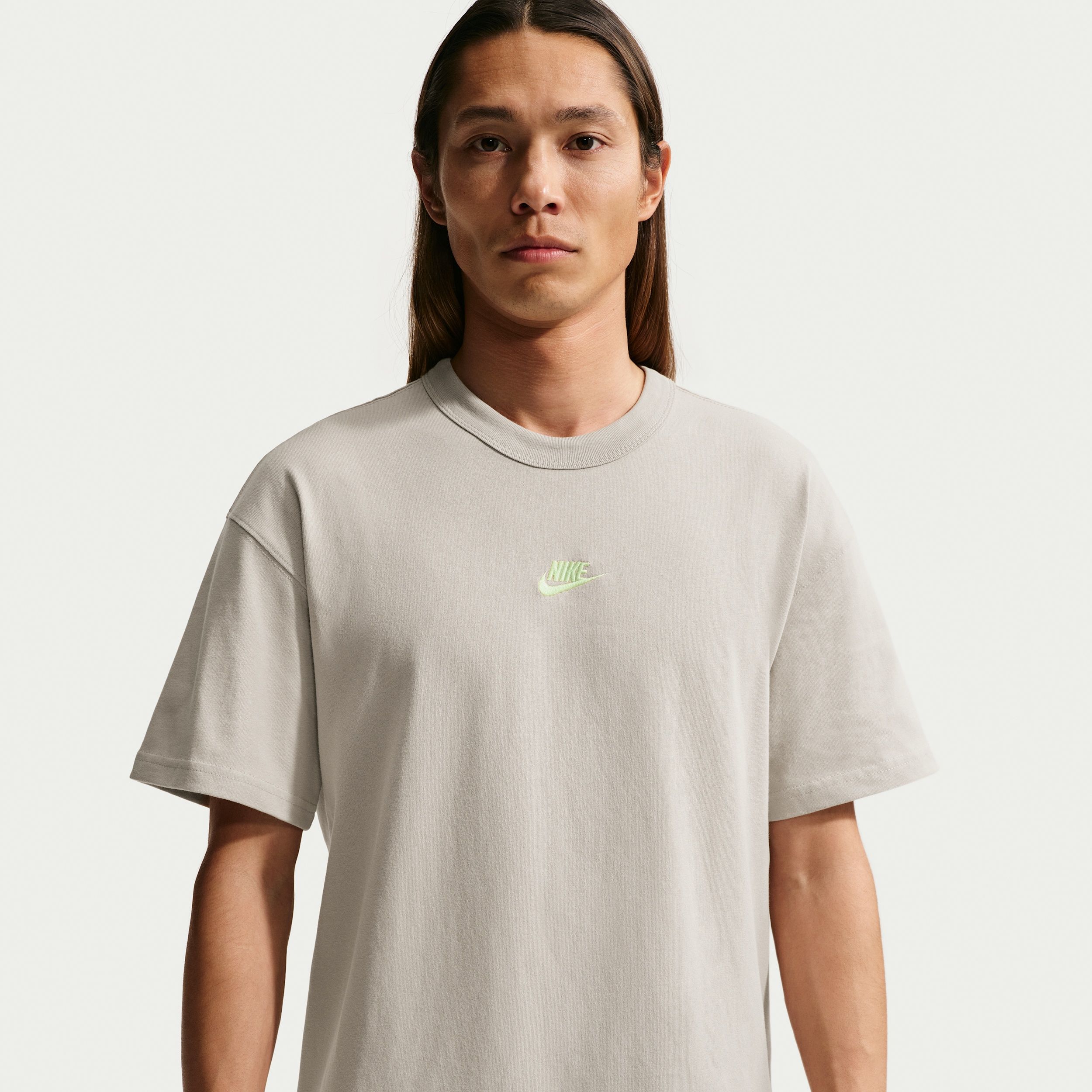 Nike Sportswear Premium Essentials - Men's T-Shirt