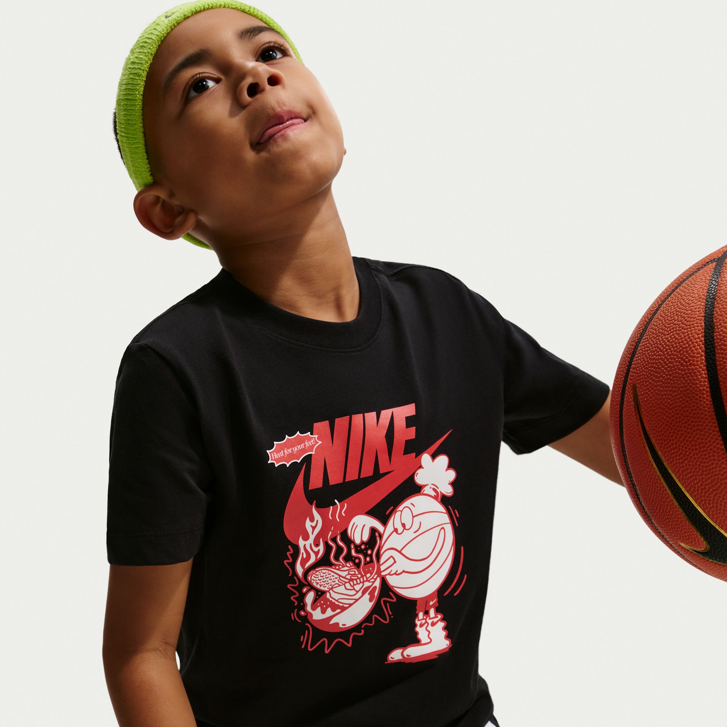 Buy Nike Sportswear Older Kids' T-Shirt Online | Nike India