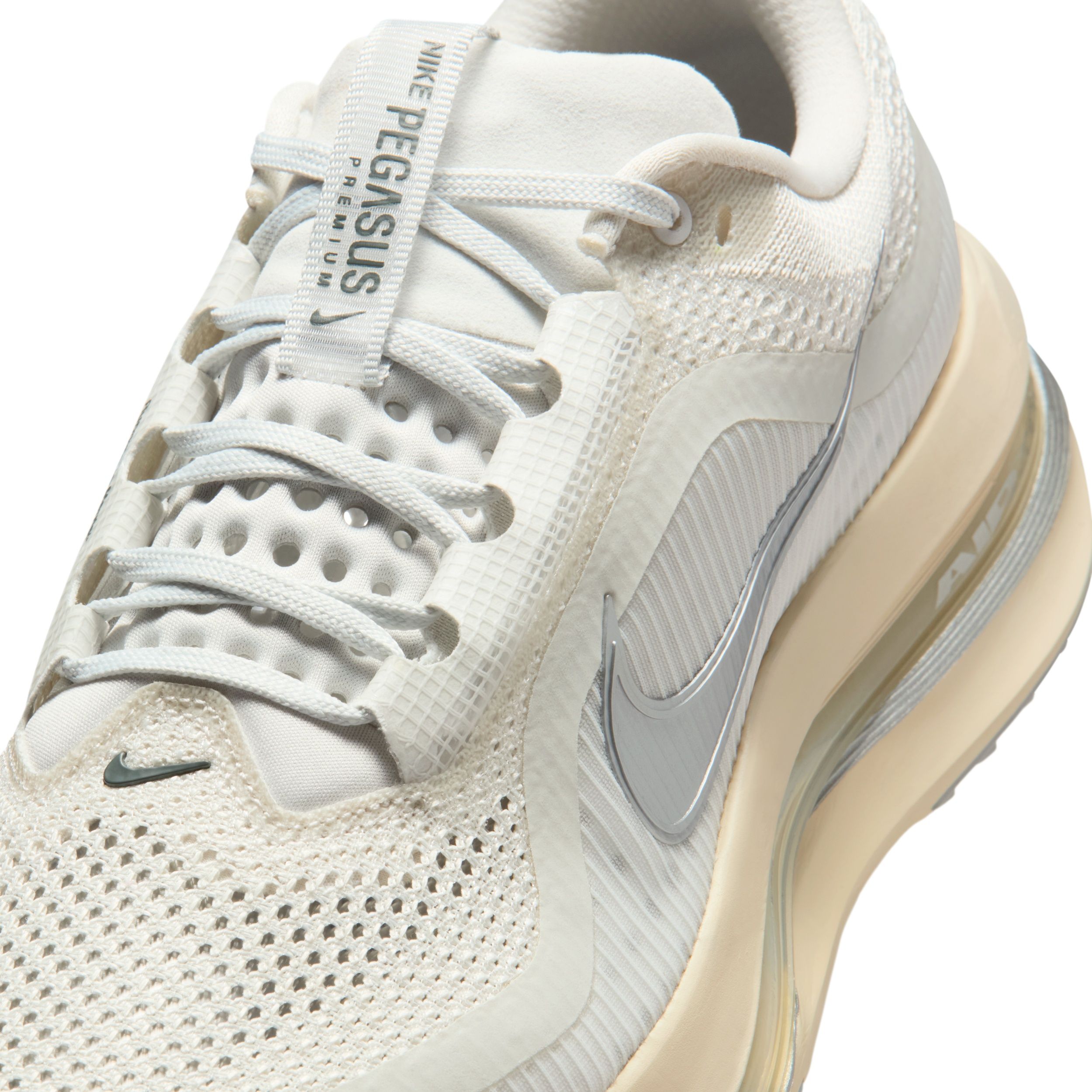 Buy Nike Pegasus Premium Men's Road Running Shoes Online | Nike India