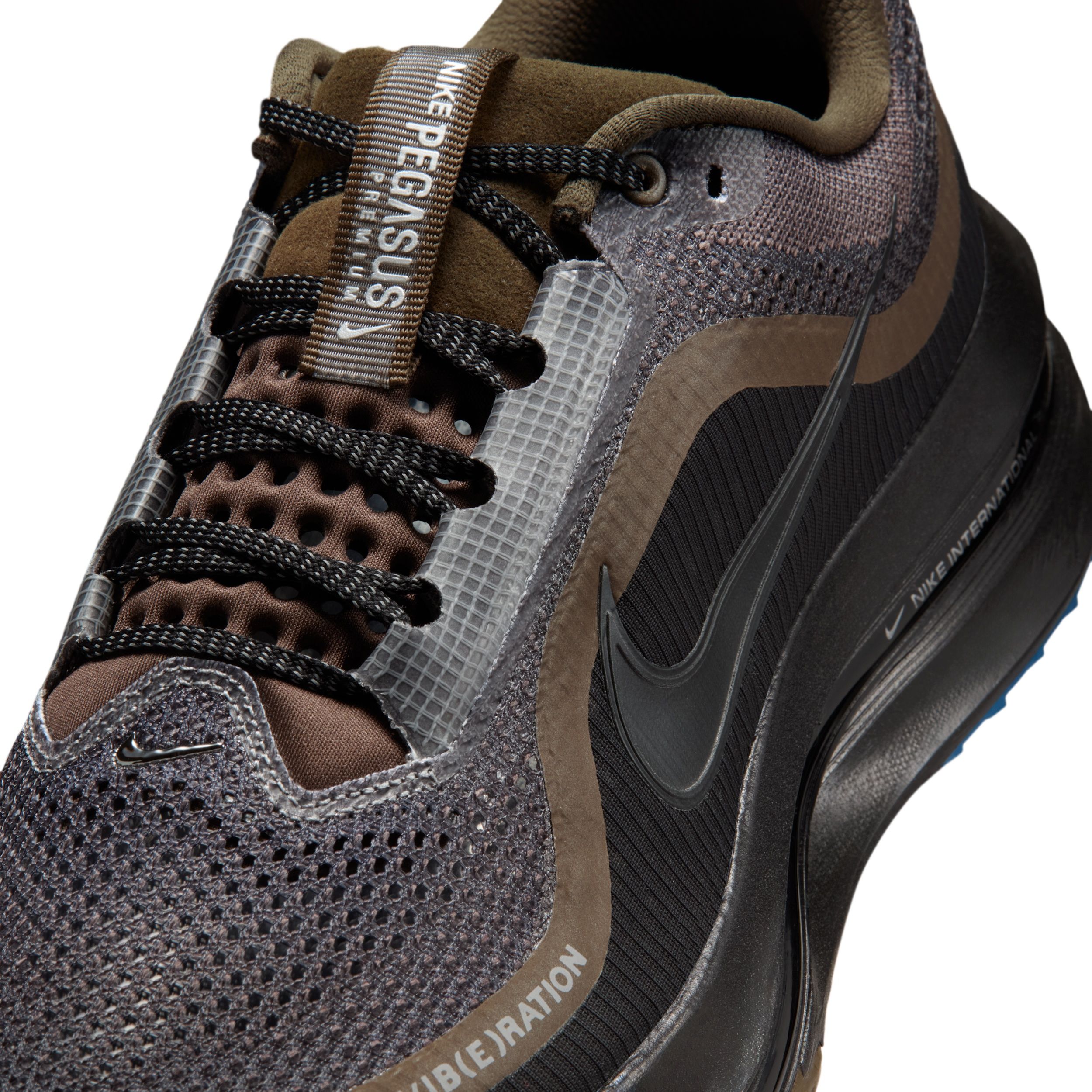 Buy Nike Pegasus Premium Men's Road Running Shoes Online | Nike India