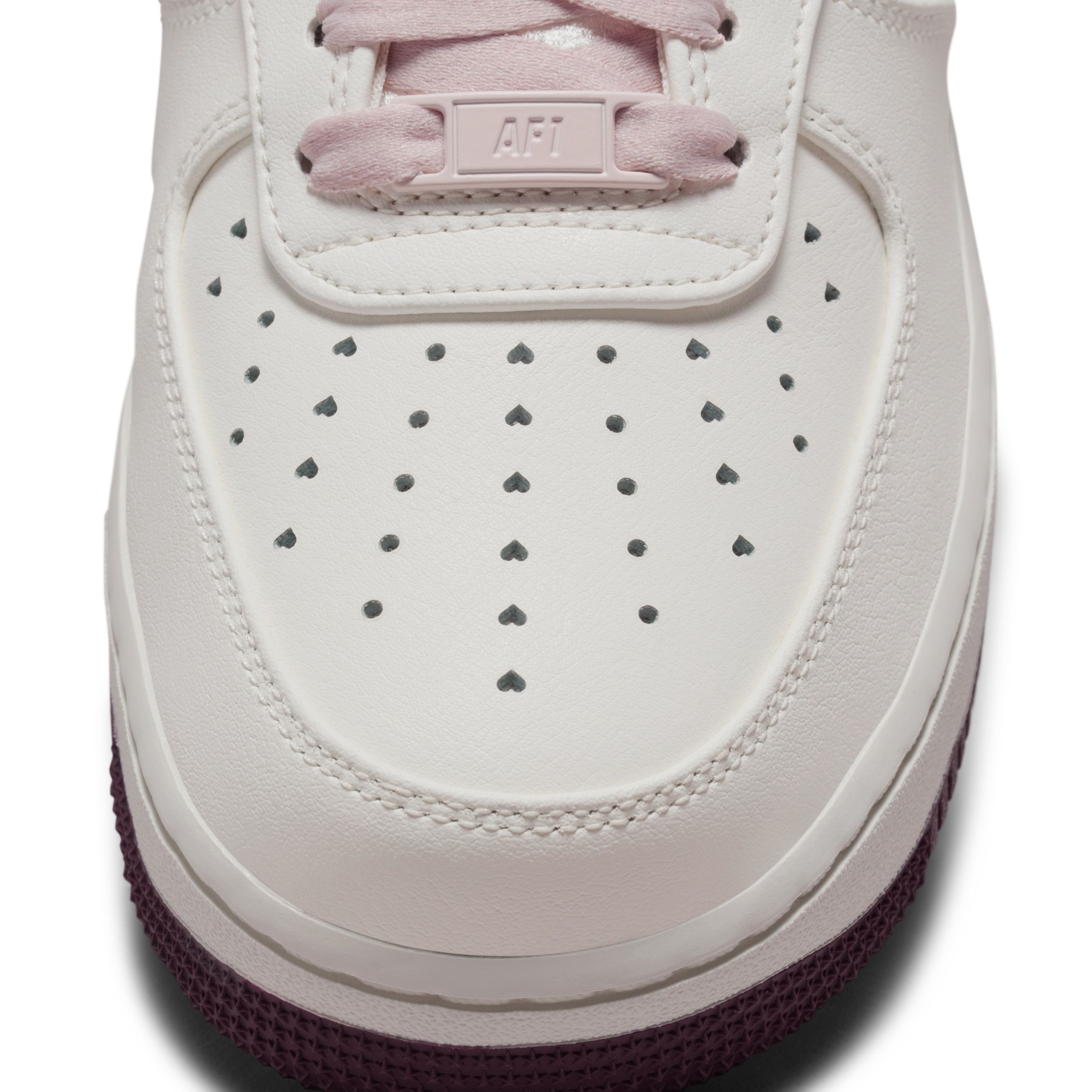 Buy Nike Air Force 1 '07 Women's Shoes Online | Nike India