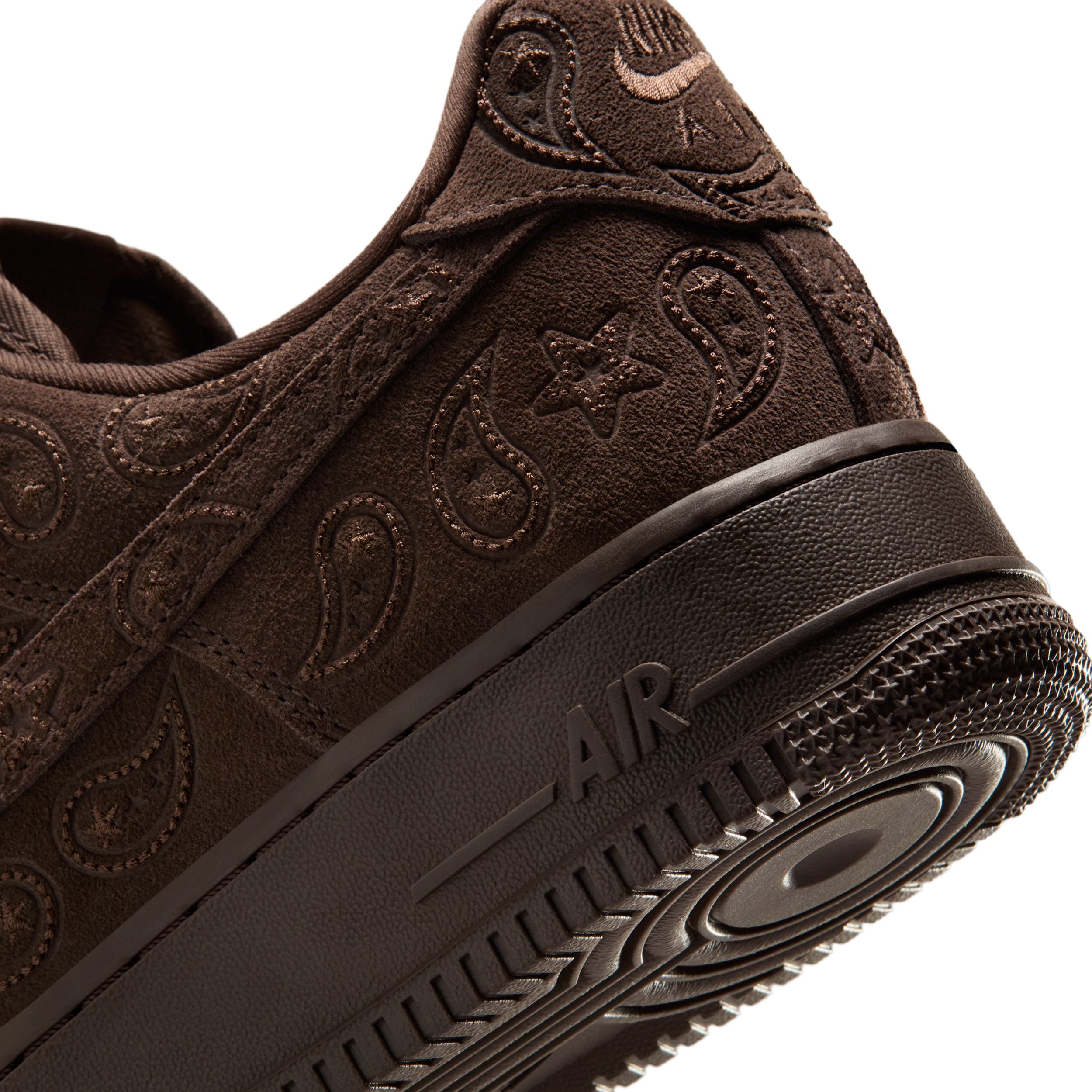 Buy Air Force 1 '07 LV8 Men's Shoes Online | Nike India
