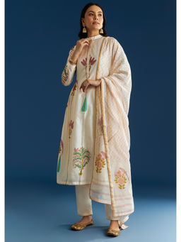 KALKI FASHION - Beige Block Print Chanderi Anarkali Pant And Dupatta (Set of 3)