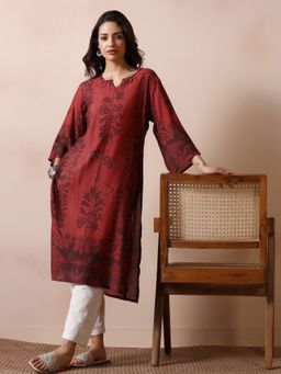 Shree - Women Chanderi Maroon Floral Printed Kurta