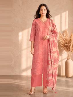 Seerat - Women Peach Printed Linen Kurta and Pant with Dupatta
