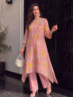 Seerat - Women Pink Printed Linen Kurta with Pant