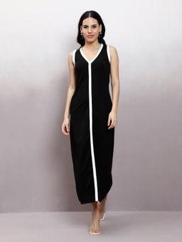 AAREIN - Black Scuba A-Line Midi Dress
