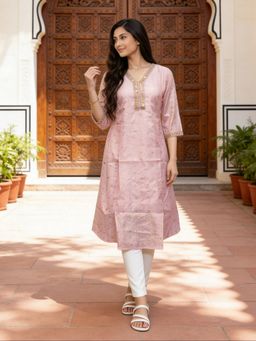 Rangita - Women Light Pink Chanderi Embroidered Anarkali Calf Length Kurta