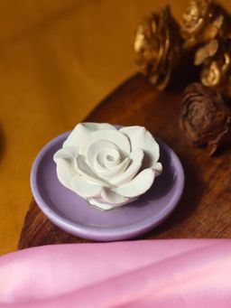 WEAVING HOMES - Lavender Floral Diffuser Decor Item, Ceramic Decor Item For Your Table Top