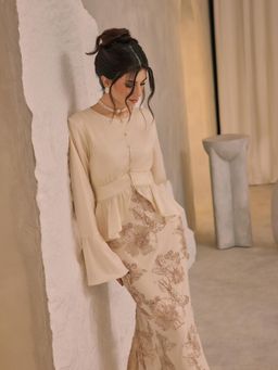 Cider - Round Neckline Ruffle Hem Blouse