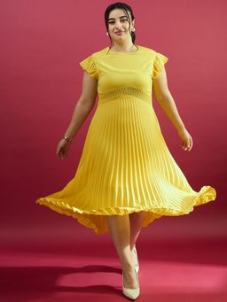 KASSUALLY - CURVE BY KASSUALLY Women Yellow Round Neck Midi Dress