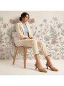 Beige color option, Currently selected