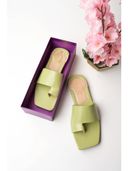Green color option, Sold out, Currently selected