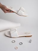White color option, Sold out, Currently selected