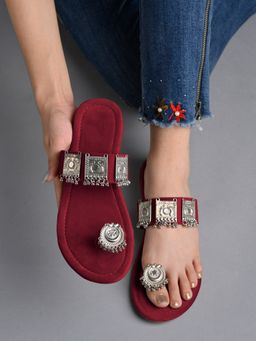 Shoetopia - Ethnic Jewel Detailed Cherry Flats for Girls