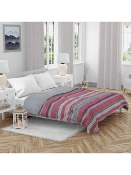 HomeTown - Nora Cotton Comforter in Pink