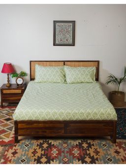 Fabindia - Green Cotton Printed Bed Sheet with 2 Pillow Cover