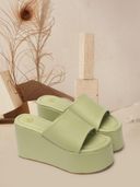 Green color option, Currently selected