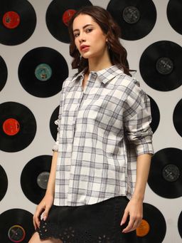 PINACOLADA - Women's Cloud Grey & Off-White Shephard-Check Oversized Shirt