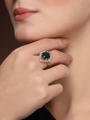 Green color option, Sold out, Currently selected