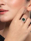 Green color option, Sold out, Currently selected