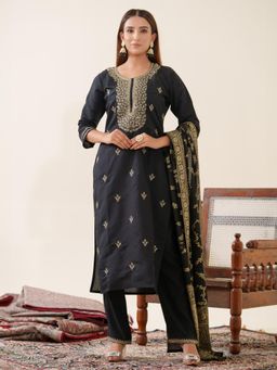 Gahan - Raw Silk Festive Embellished Black Kurta Pant & Brocade Dupatta (Set of 3)