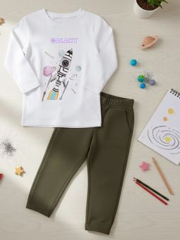 Oh Rare - White Printed Regular T-Shirt and Pant