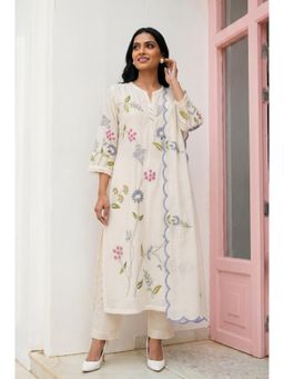 AM by Anita Mittal - Ivory Falak Tissue Applique Kurta with Pant and Dupatta