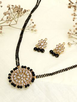 Karatcart - Gold Plated Handcrafted Black Floral Kundan Mangalsutra with Earrings