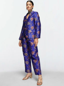 ISHIN - Floral Printed Notched Lapel Collar Neck Blazer With Pant Co-Ord (Set of 2)