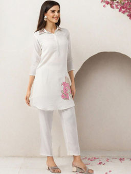 ISHIN - Women Floral Printed Regular Pure Cotton Kurta With Pant (Set of 2)