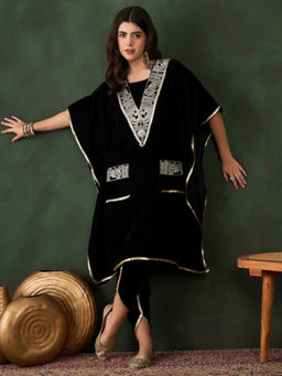 ISHIN - Black Women Ethnic Motifs Printed Regular Velvet Kaftan With Pant & Dupatta (Set of 3)