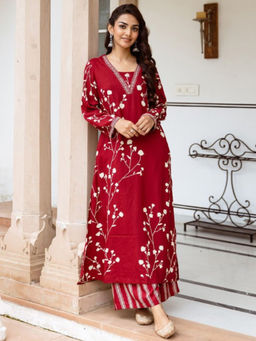 ISHIN - Red Women Printed Regular Kurta With Pant (Set of 2)