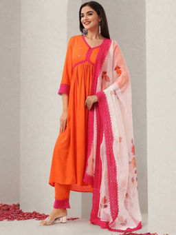 ISHIN - Orange Women Floral Embroidered Regular Velvet Kurta With Pant & Dupatta (Set of 3)