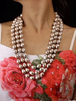 The Bling Girll - Off White Three-Layered Pearl Necklace